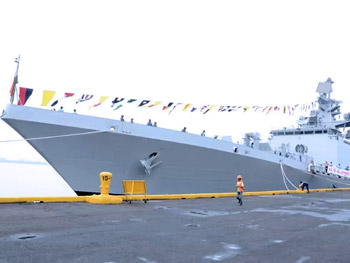 INS-Satpura in Manila